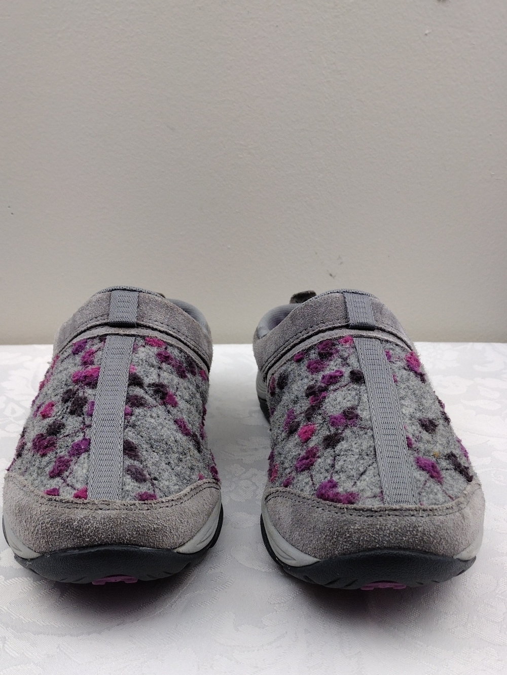 Easy Spirit Explore24 Eseztime Traveltime Grey Wool Suede Embroidery Floral Mule - Picture 2 of 16